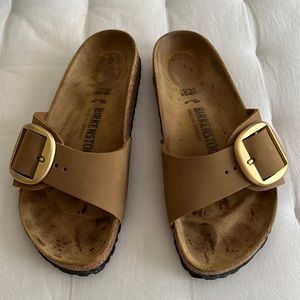 Birkenstock Madrid Big Buckle in Sandcastle-sz 38 (7.5M)